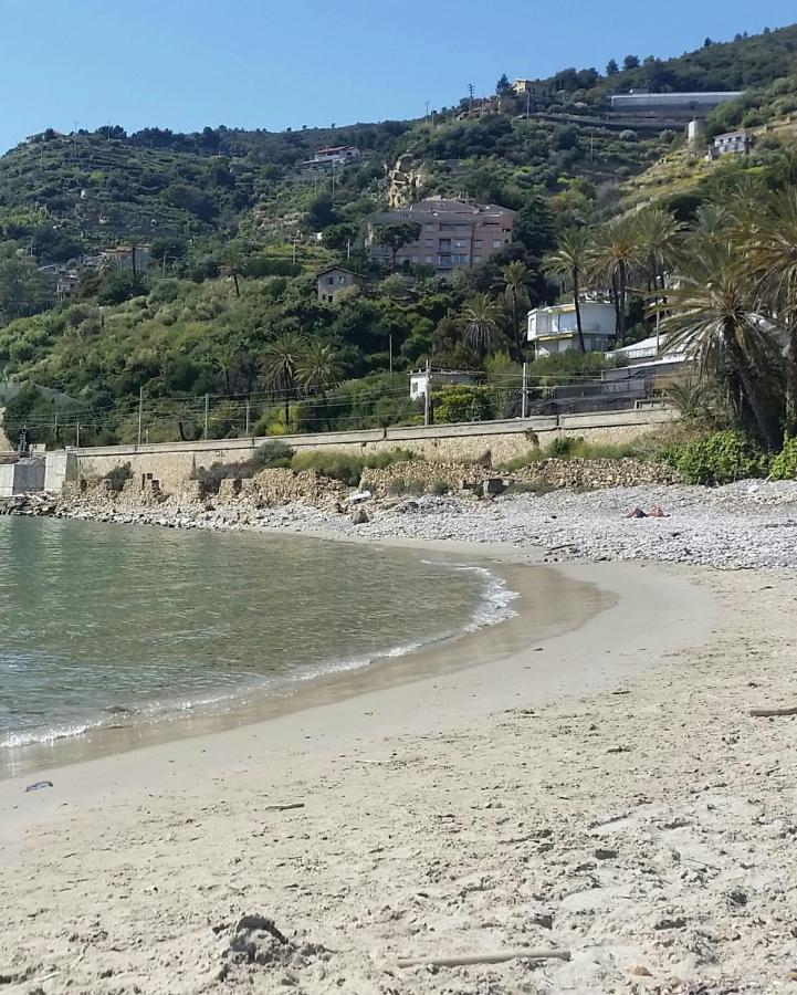 086 - Sunshine Home, 5 Minuti Dalla Spiaggia - Parcheggio Privato Gratis Incluso Ospedaletti Exteriör bild