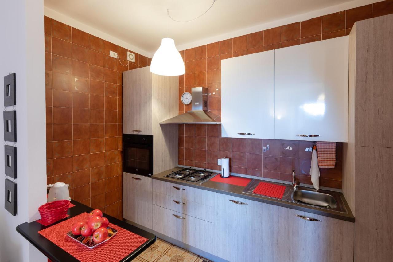 086 - Sunshine Home, 5 Minuti Dalla Spiaggia - Parcheggio Privato Gratis Incluso Ospedaletti Exteriör bild